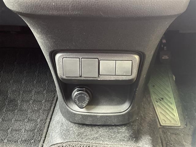 Toyota SIENTA 2023 6973702-22