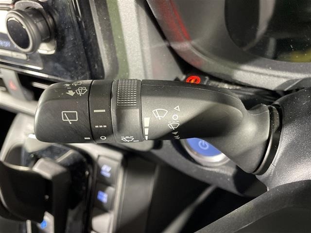 Toyota SIENTA 2023 6973732-4
