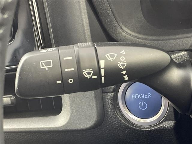 Toyota SIENTA 2023 6973768-10