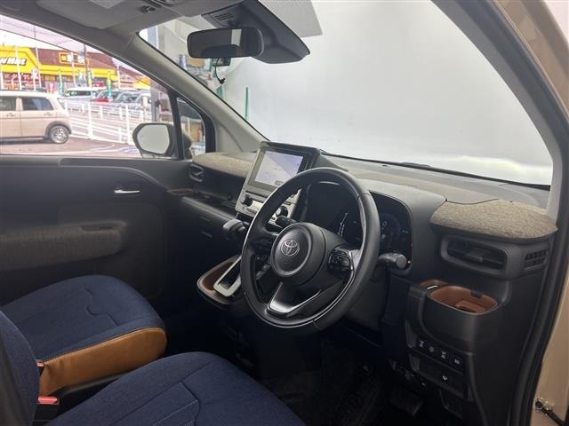 Toyota SIENTA 2024 6973882-19