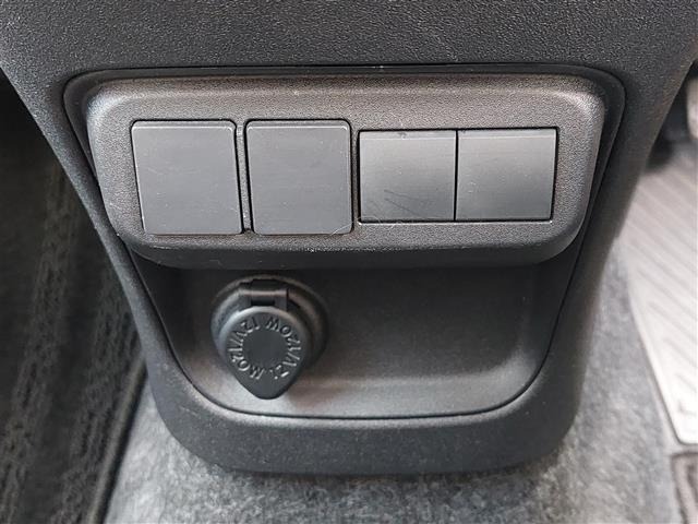 Toyota SIENTA 2023 6973906-14