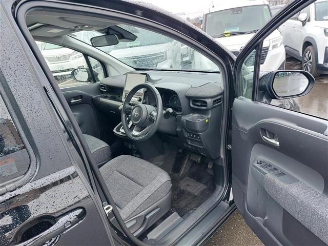 Toyota SIENTA 2023 6973923-3