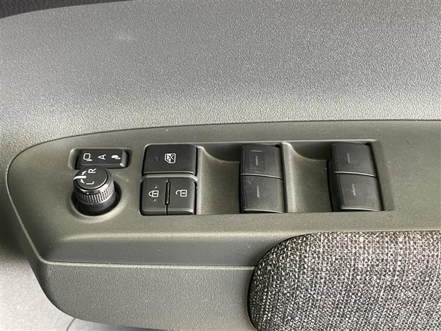 Toyota SIENTA 2023 6973956-2