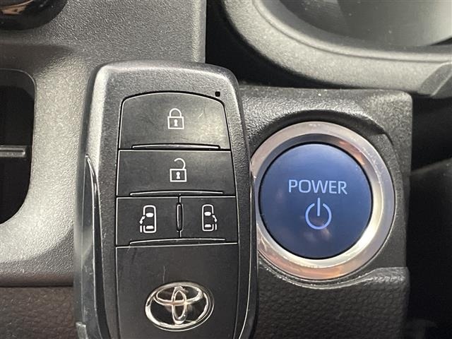 Toyota SIENTA 2023 6973956-8