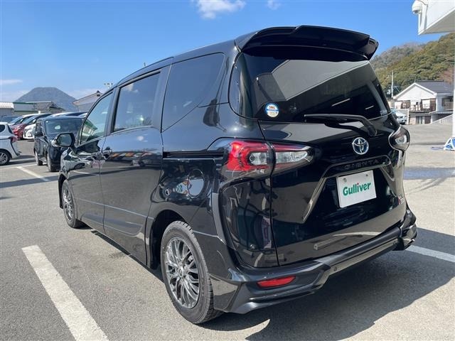 Toyota SIENTA 2022 6974009-2