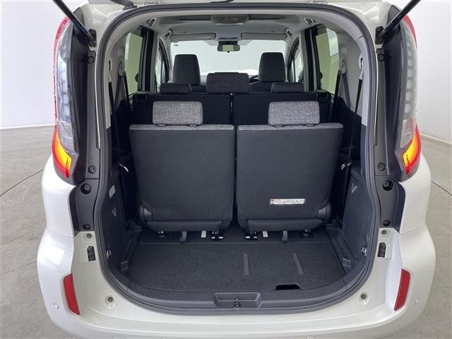Toyota SIENTA 2023 6974044-6