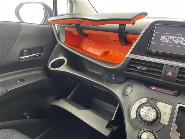 Toyota SIENTA 2018 6974103-2