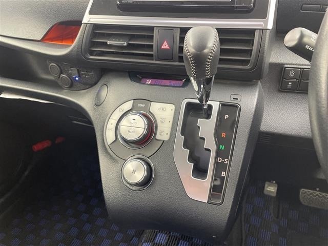 Toyota SIENTA 2018 6974103-20
