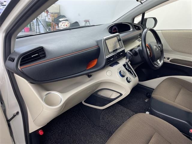 Toyota SIENTA 2015 6974213-9
