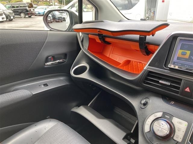 Toyota SIENTA 2017 6974214-11