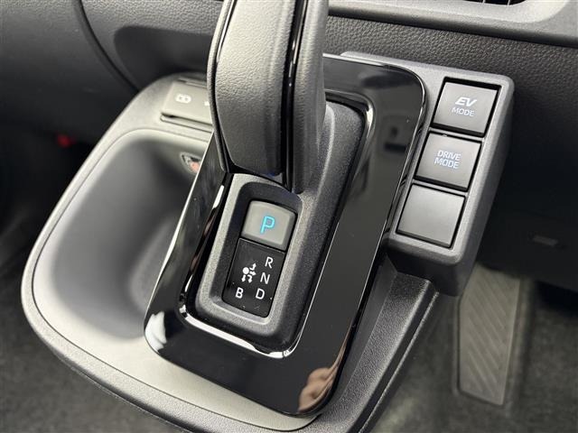 Toyota SIENTA 2025 6974277-8