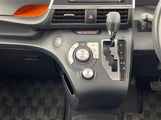 Toyota SIENTA 2016 6974278-21