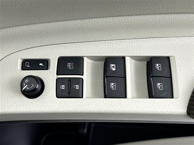 Toyota SIENTA 2017 6974345-4