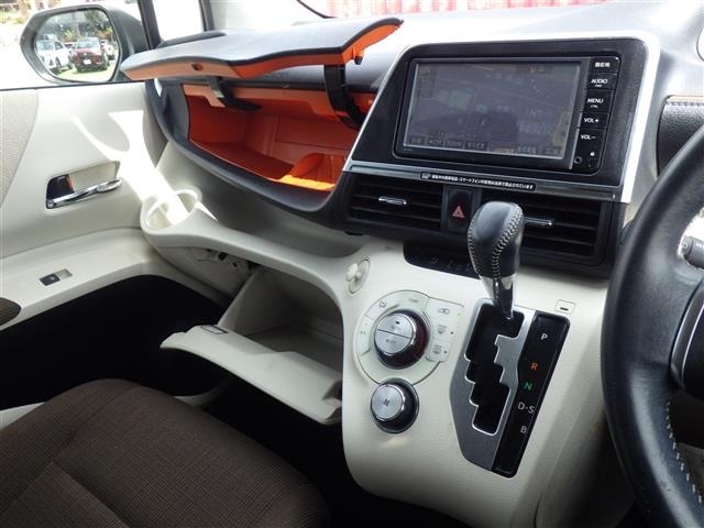 Toyota SIENTA 2015 6974378-5