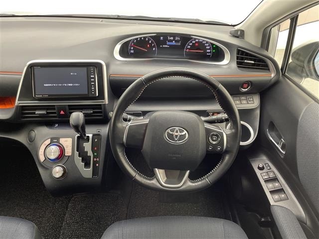Toyota SIENTA 2017 6974401-7