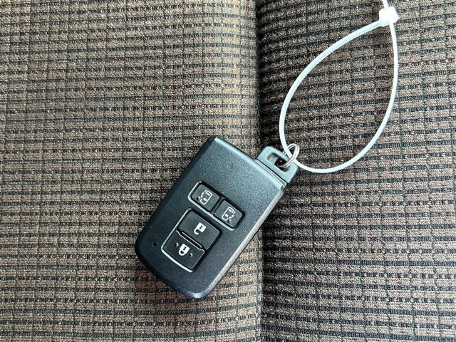 Toyota SIENTA 2016 6974413-8