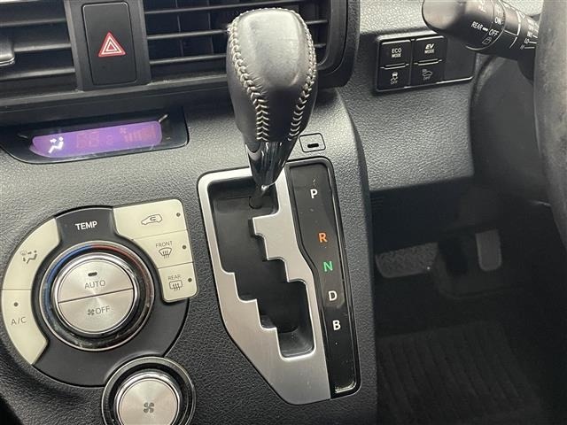 Toyota SIENTA 2016 6974438-11