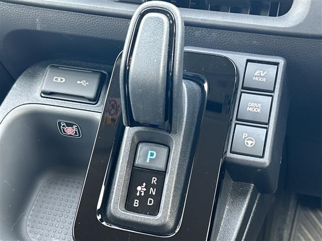 Toyota SIENTA 2023 6974455-19