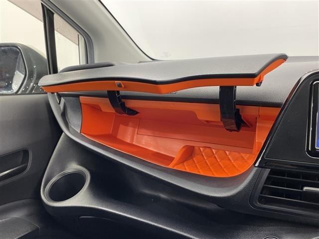 Toyota SIENTA 2019 6974510-11