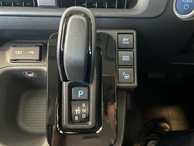 Toyota SIENTA 2023 6974796-6