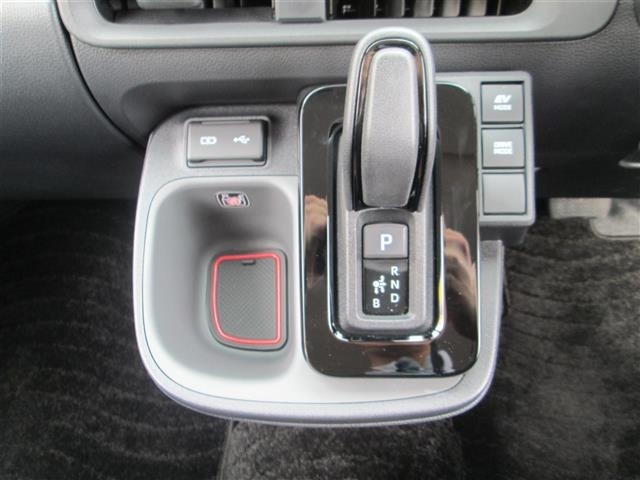 Toyota SIENTA 2025 6974804-3