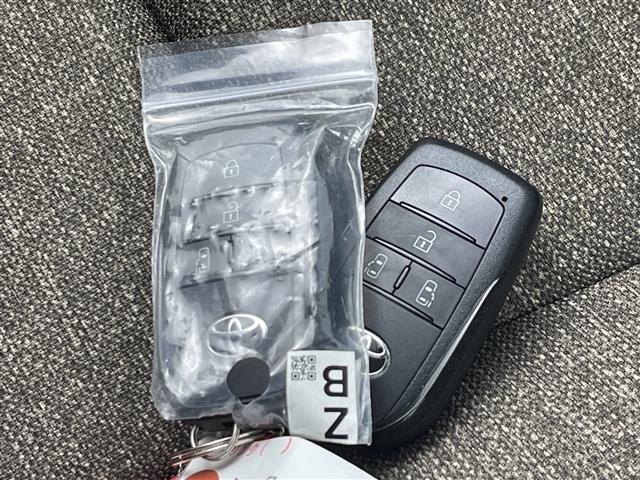 Toyota SIENTA 2024 6975013-8