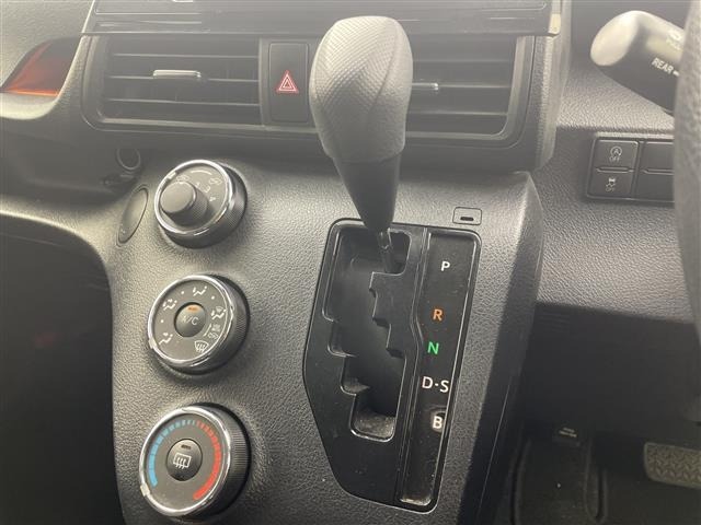 Toyota SIENTA 2021 6975786-9