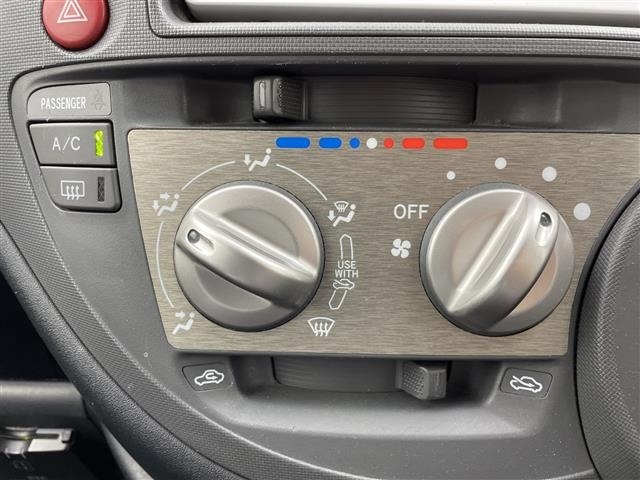 Toyota SIENTA 2011 6975892-21