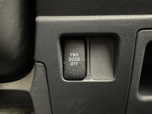 Toyota SIENTA 2011 6975892-5
