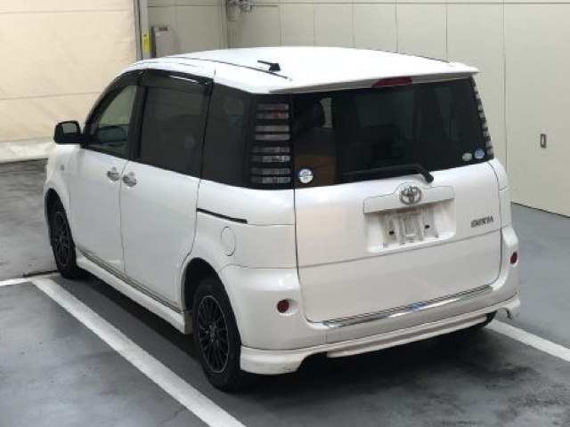 Toyota SIENTA 2005 6975939-1