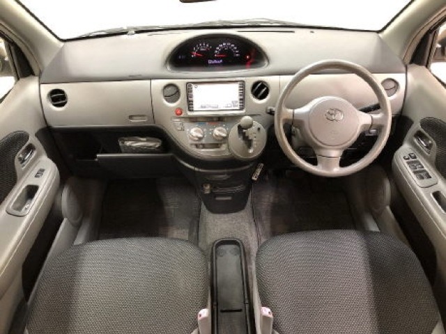 Toyota SIENTA 2005 6975939-4