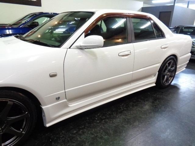 Nissan SKYLINE 2000 6981879-10