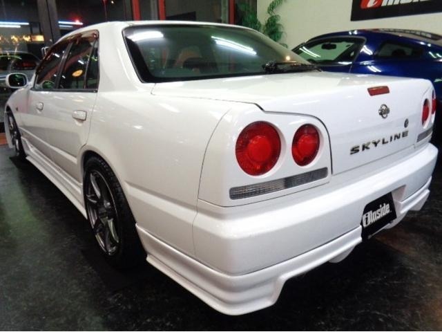 Nissan SKYLINE 2000 6981879-21