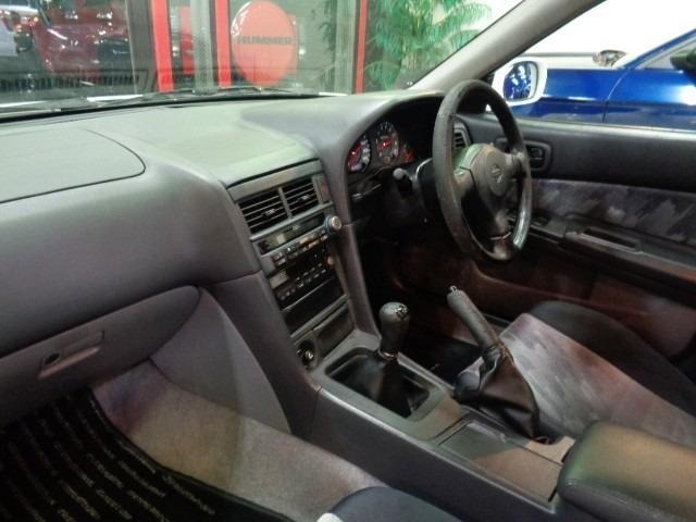 Nissan SKYLINE 2000 6981879-28