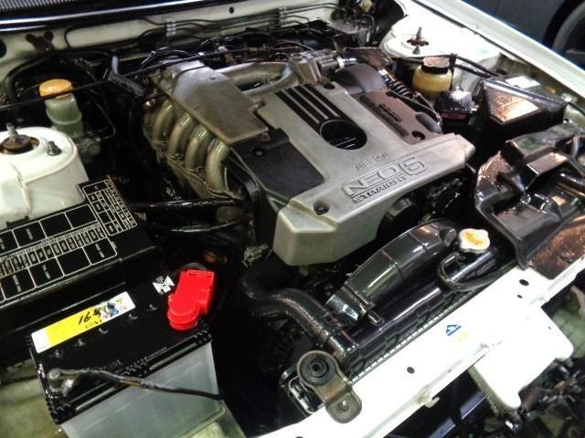 Nissan SKYLINE 2000 6981879-43