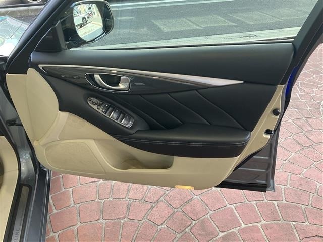 Nissan SKYLINE 2016 6982067-10