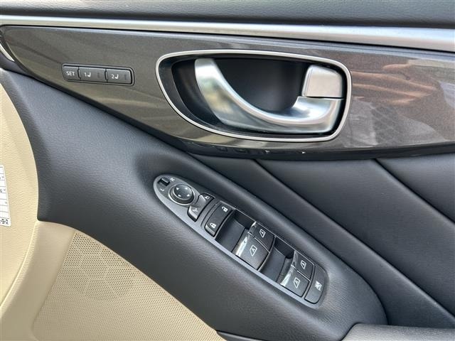 Nissan SKYLINE 2015 6982124-11