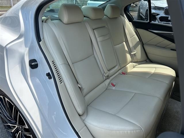 Nissan SKYLINE 2015 6982124-4
