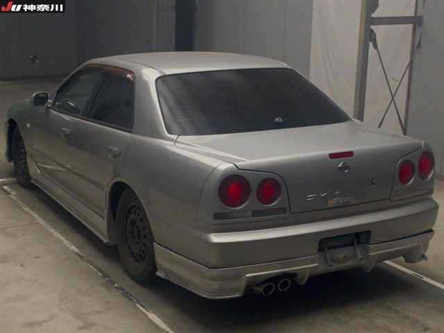 Nissan SKYLINE 2000 6982212-1