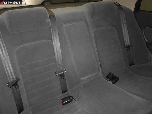 Nissan SKYLINE 2000 6982212-9