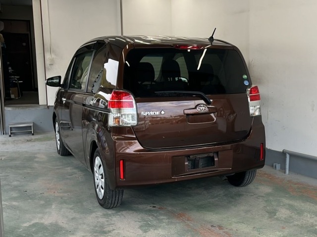 Toyota SPADE 2014 6976049-1