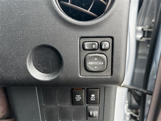 Toyota SPADE 2014 6976095-10