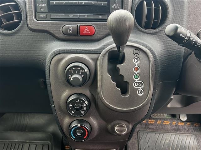 Toyota SPADE 2014 6976095-9