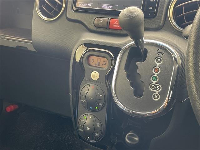 Toyota SPADE 2015 6976110-10