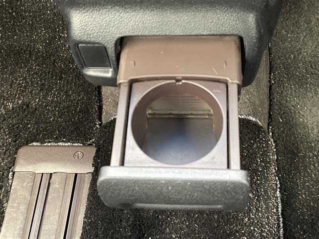 Toyota SPADE 2015 6976110-13