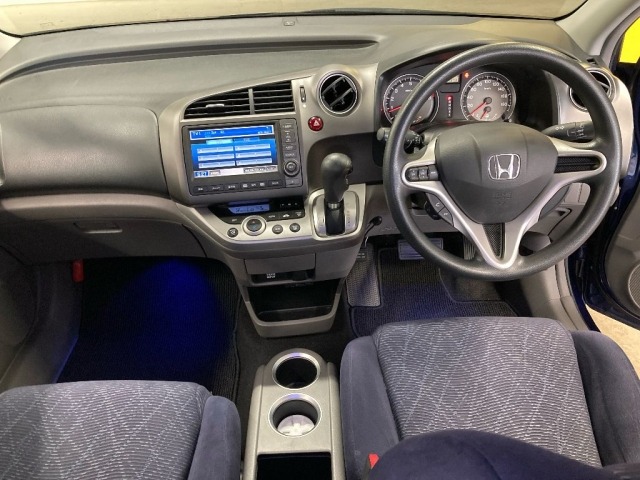 Honda STREAM 2010 6986287-3
