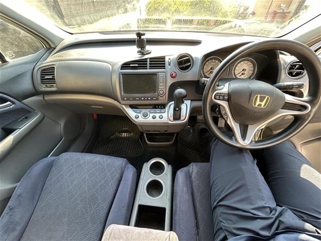 Honda STREAM 2009 6986326-2