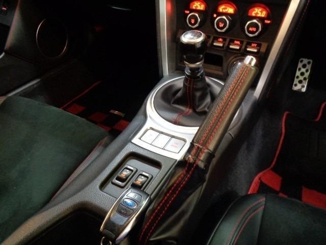 Subaru SUBARU 2016 6998848-25