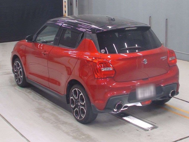 Suzuki SWIFT 2024 7002645-6