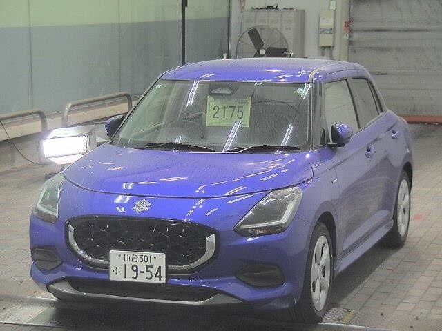 Suzuki SWIFT 2024 7002659-4